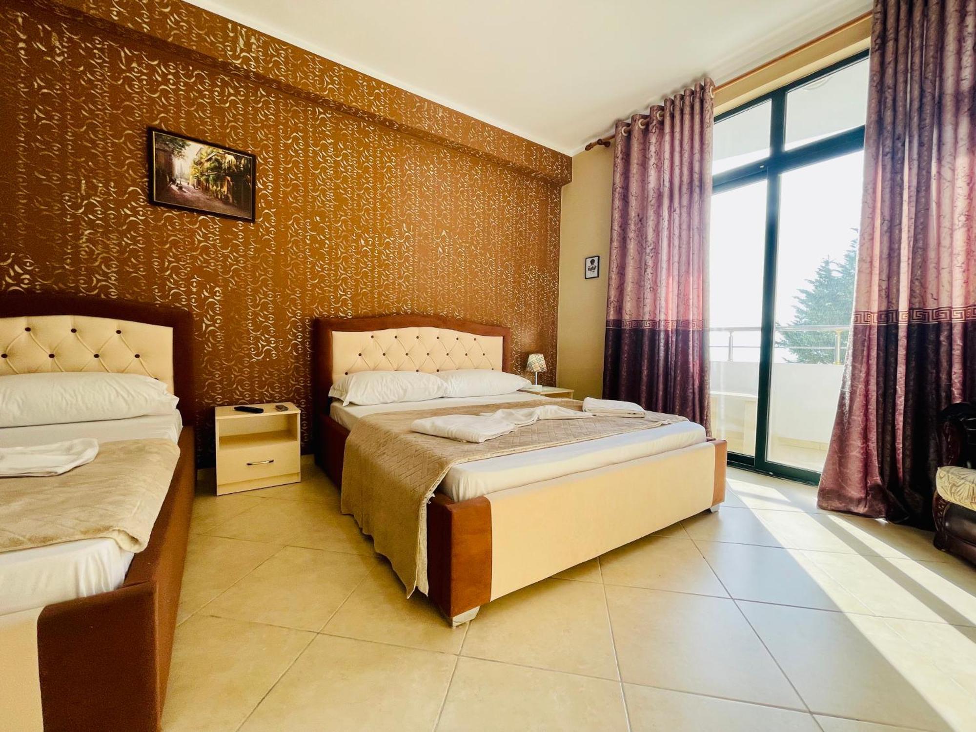 Vila3 Hotel Vlorë Exteriér fotografie